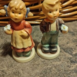 Vintage Goebel Figurine Set From 2000
